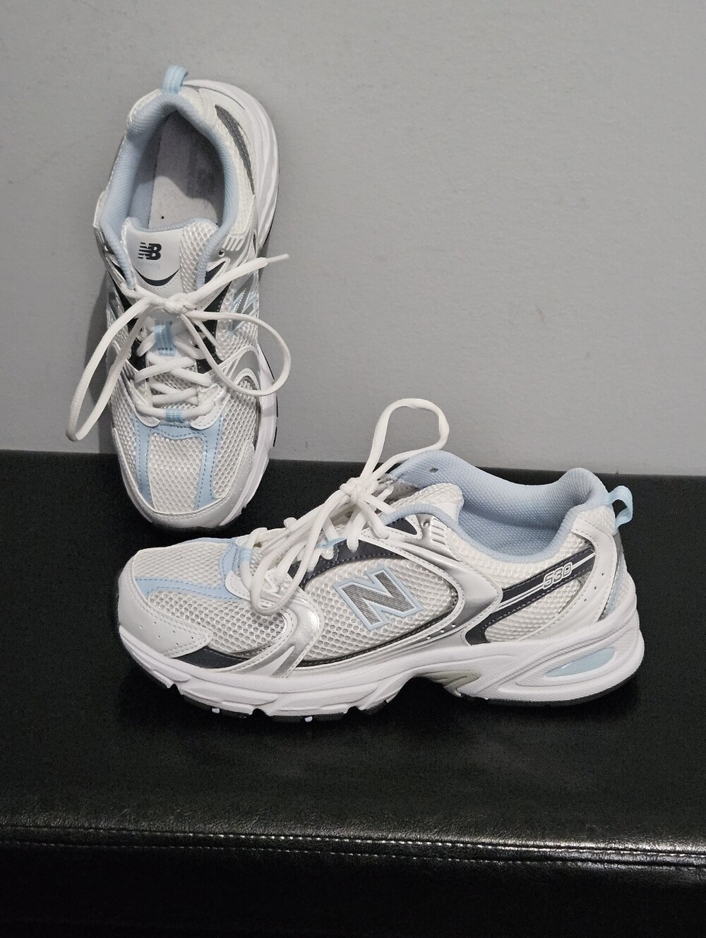 Sale: New Balance 530 Sneakers - Womens 8.5 - Picture 3 of 11